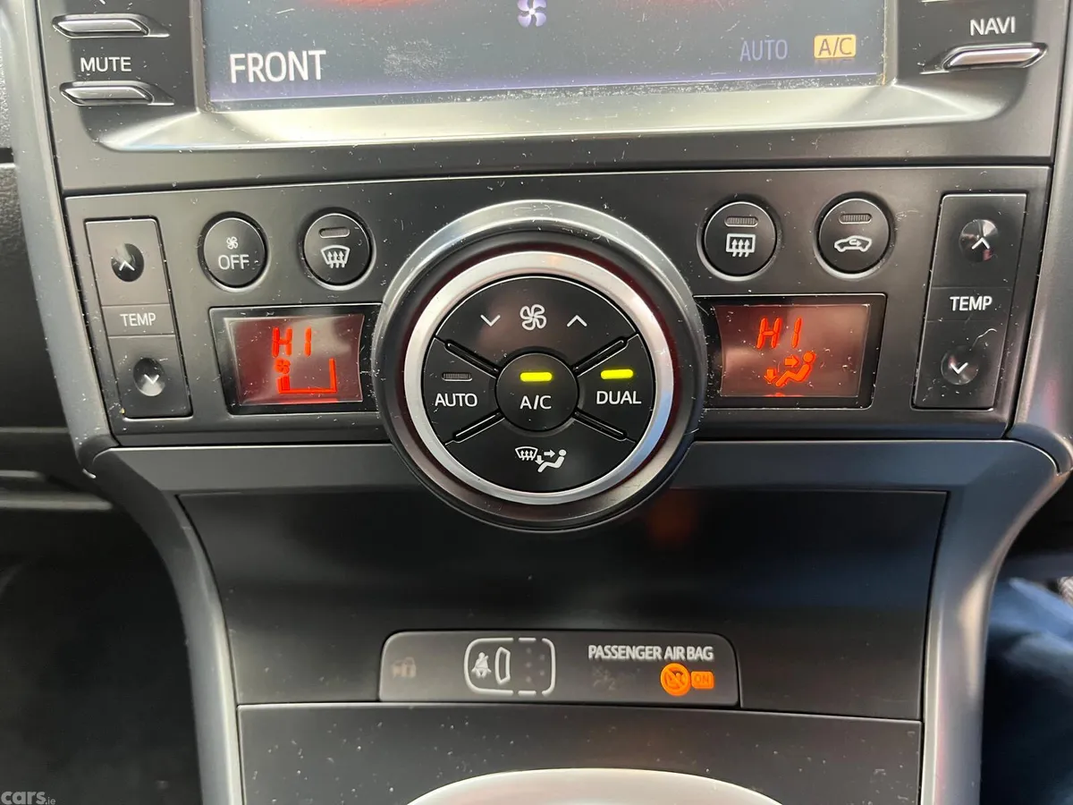 Toyota Verso MPV, Diesel, 2018, Grey