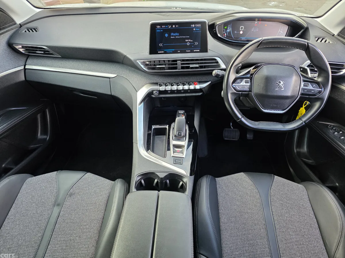 Peugeot 3008 MPV, Petrol, 2019, White