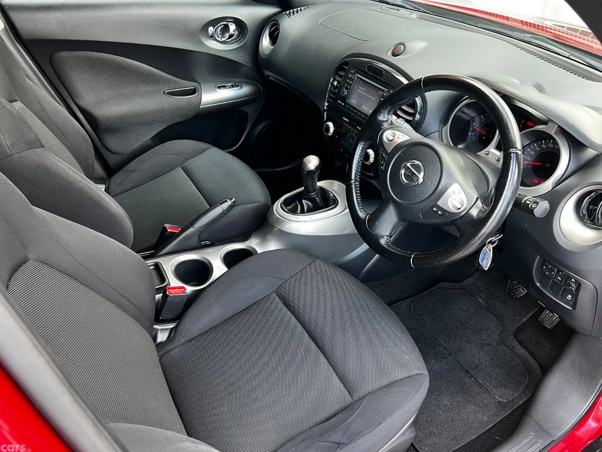 Nissan Juke SUV, Petrol, 2012, Red