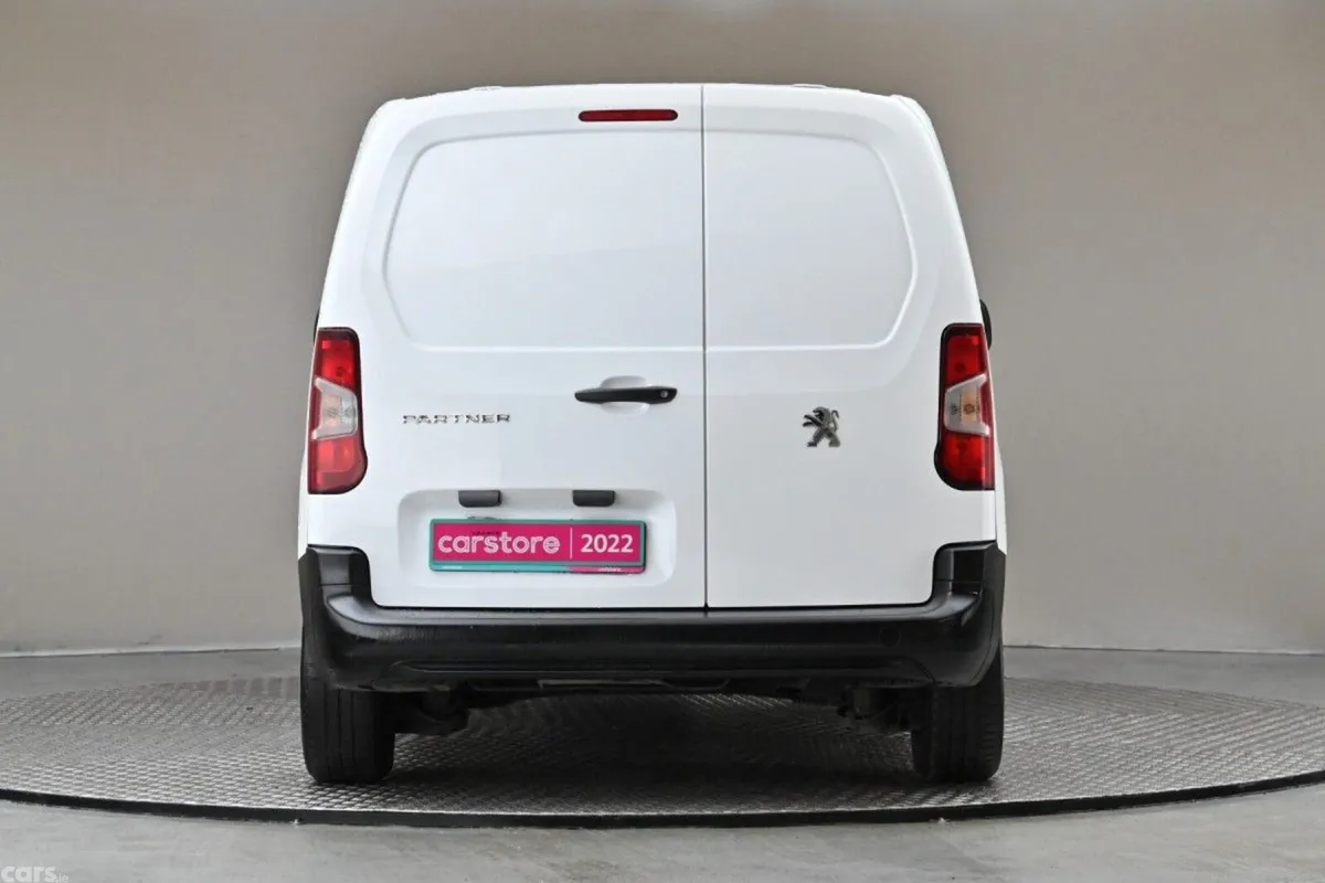 Peugeot Partner MPV, Diesel, 2022, White