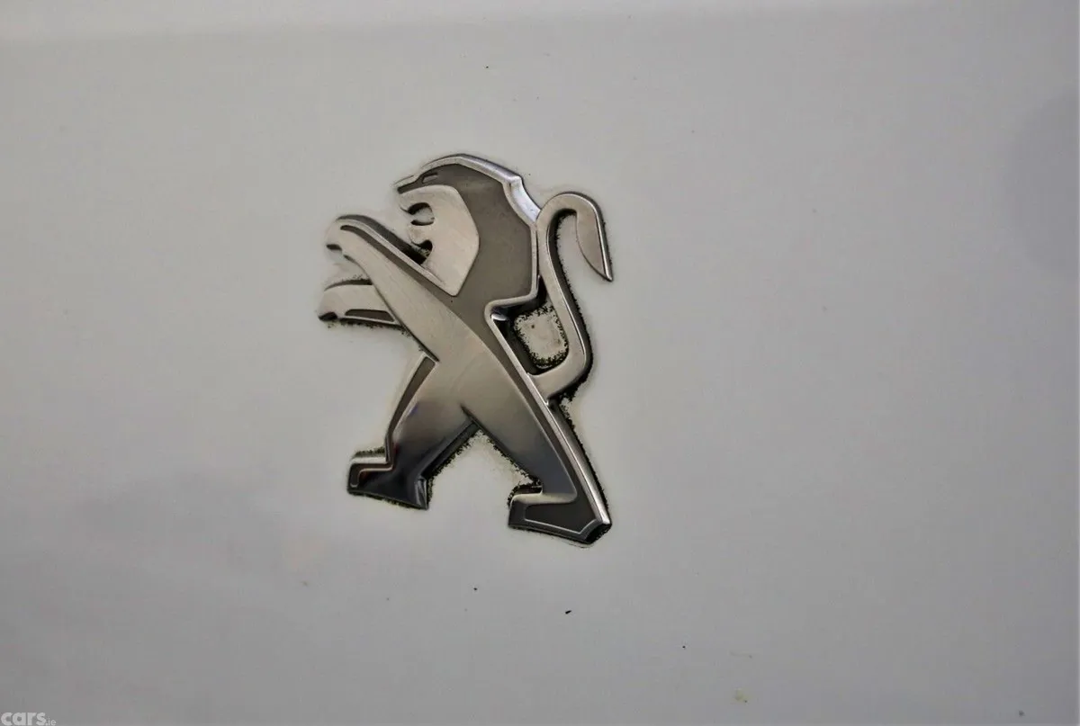 Peugeot Partner MPV, Diesel, 2022, White