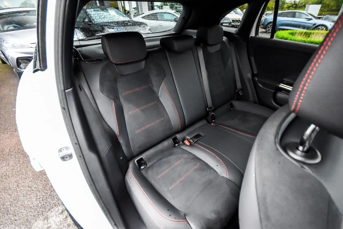 Mercedes-Benz GLA SUV, Diesel, 2024, White