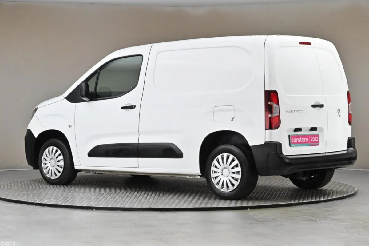 Peugeot Partner MPV, Diesel, 2022, White