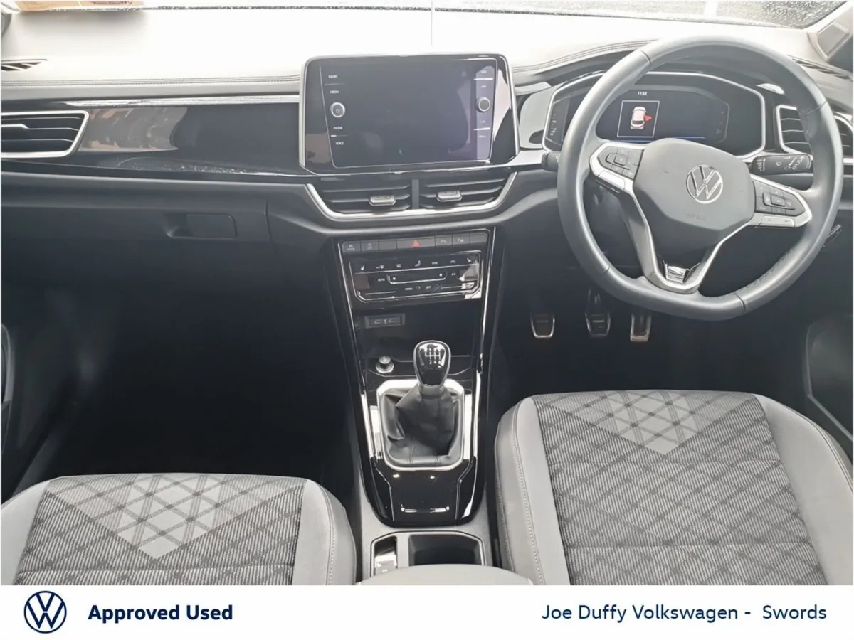 Volkswagen T-Roc SUV, Petrol, 2023, Blue