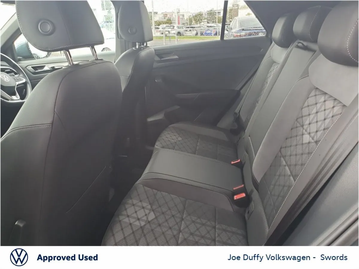 Volkswagen T-Roc SUV, Petrol, 2023, Blue