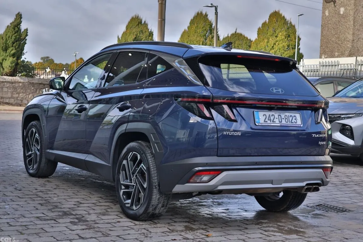 Hyundai Tucson SUV, Petrol Hybrid, 2024, Blue