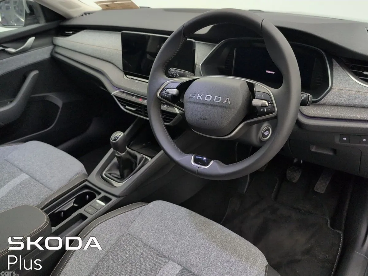 Skoda Octavia Estate, Diesel, 2026, Grey