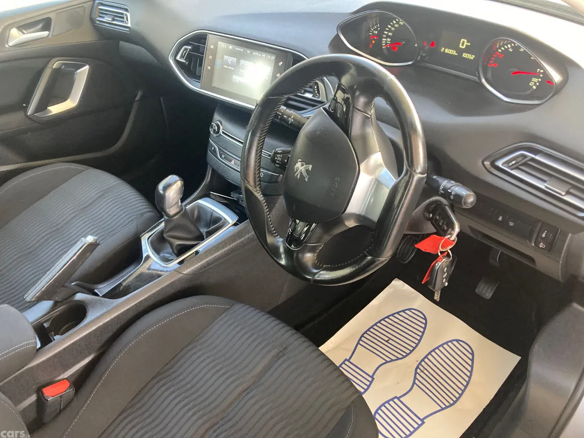Peugeot 308 Hatchback, Diesel, 2016, Grey