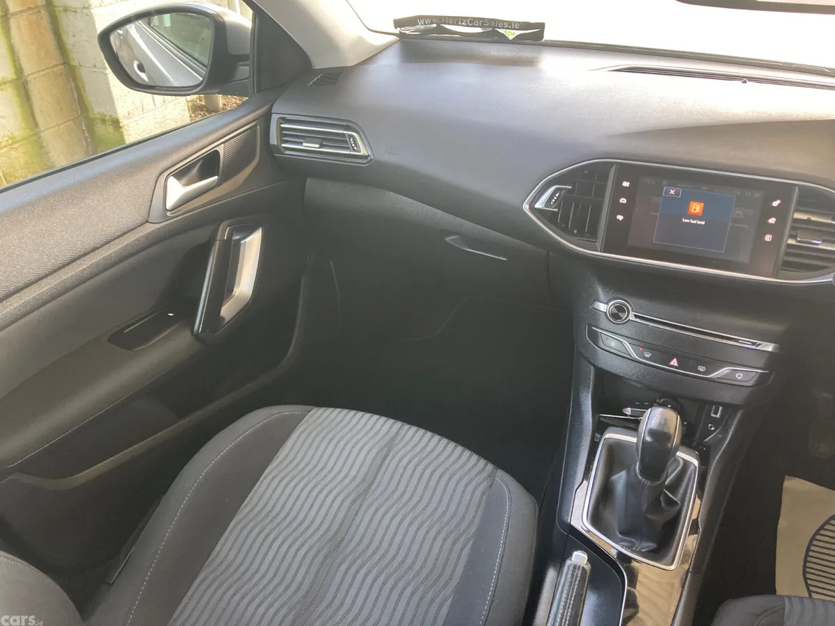 Peugeot 308 Hatchback, Diesel, 2016, Grey