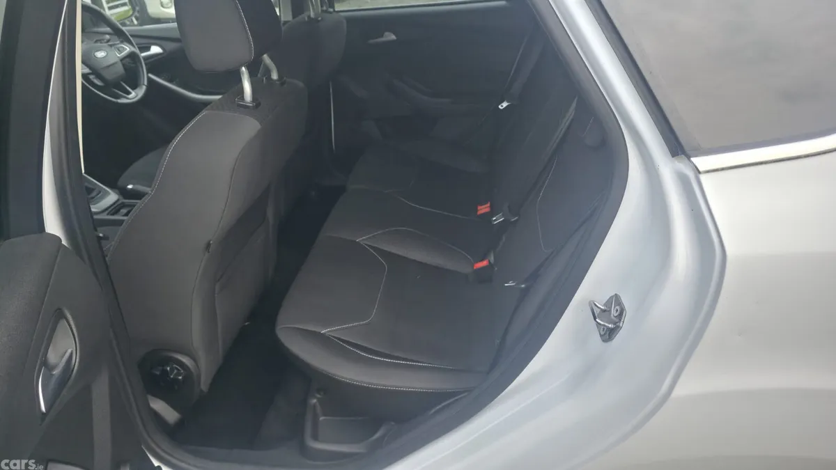 Ford Focus Hatchback, Diesel, 2017, White