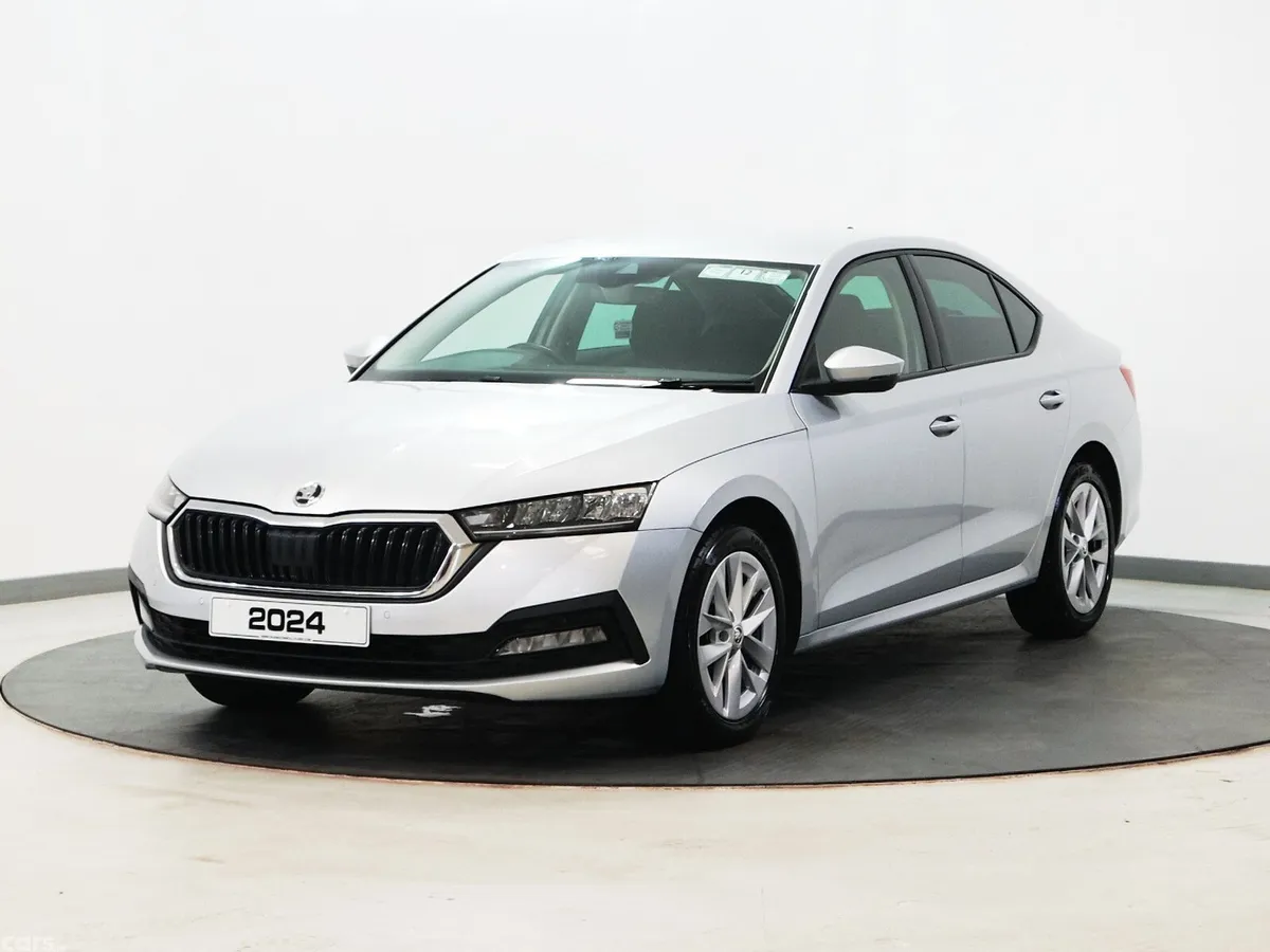 Skoda Octavia Saloon, Petrol Hybrid, 2024, Grey