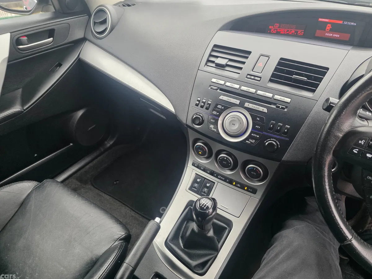 Mazda Mazda3 Hatchback, Petrol, 2010, Silver