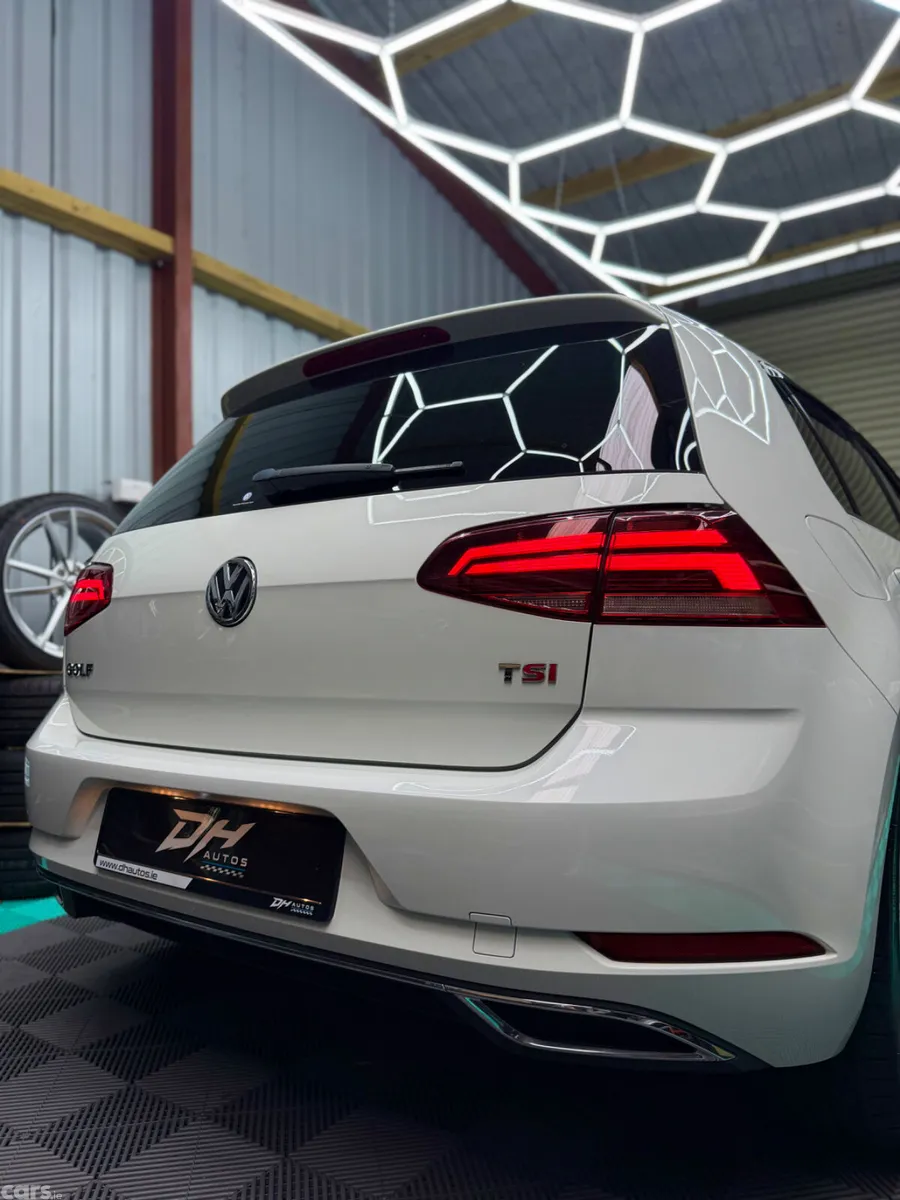 Volkswagen Golf Hatchback, Petrol, 2017, White