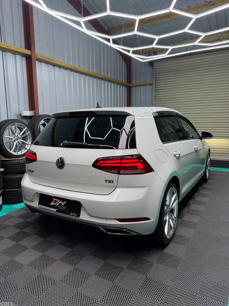 Volkswagen Golf Hatchback, Petrol, 2017, White