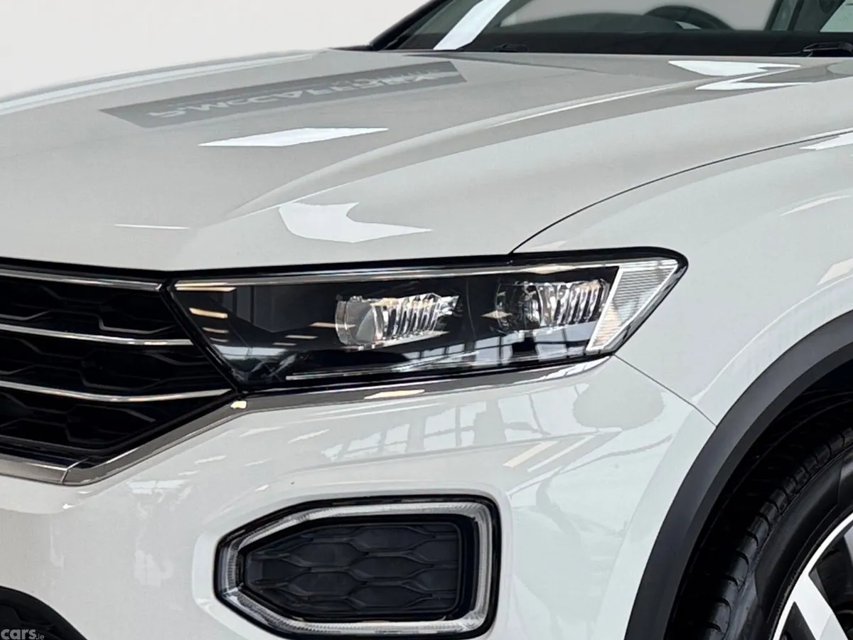 Volkswagen T-Roc SUV, Diesel, 2021, White