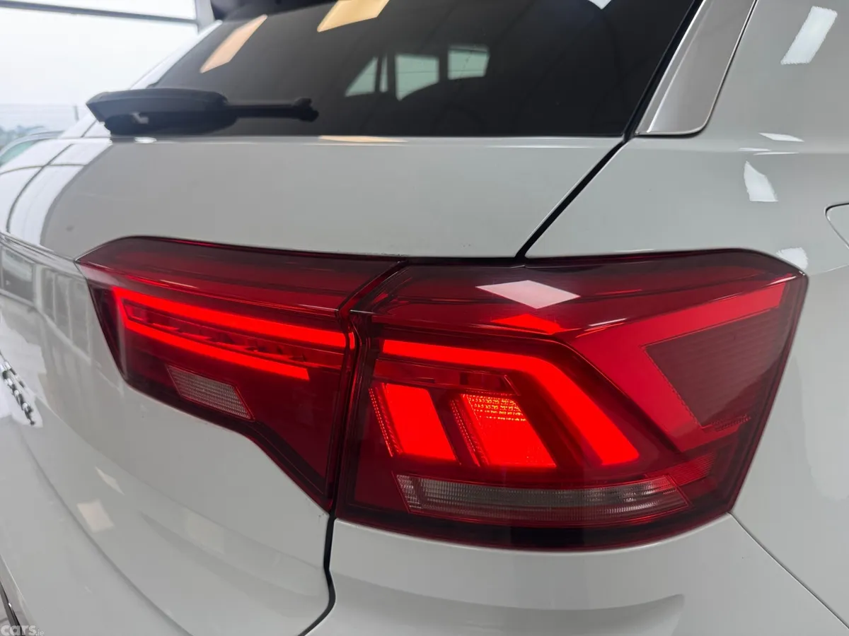Volkswagen T-Roc SUV, Diesel, 2021, White
