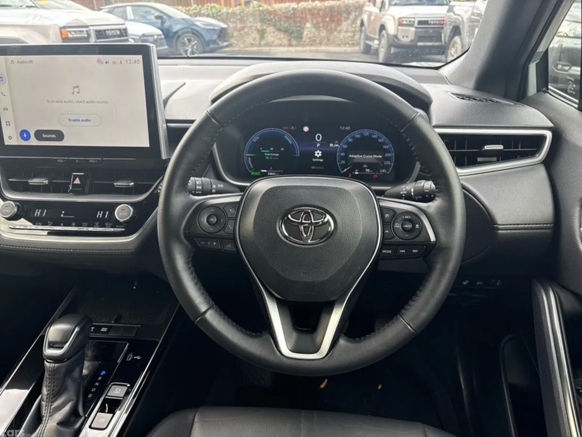 Toyota Corolla Cross Hatchback, Petrol Hybrid, 2026, Green