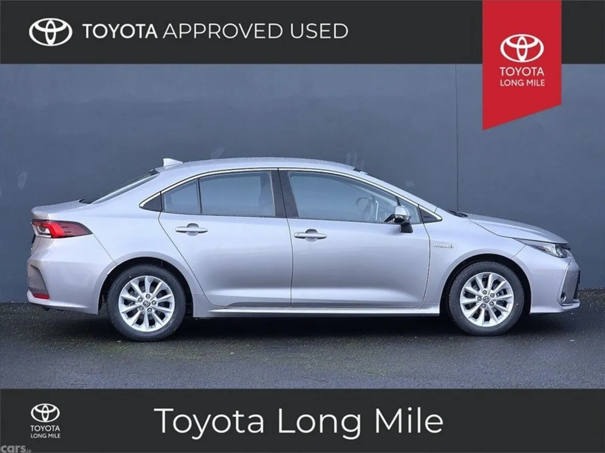Toyota Corolla Saloon, Petrol Hybrid, 2022, Grey