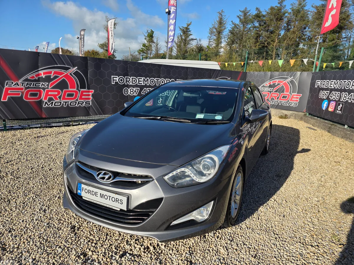 Hyundai i40 Saloon, Diesel, 2012, Silver