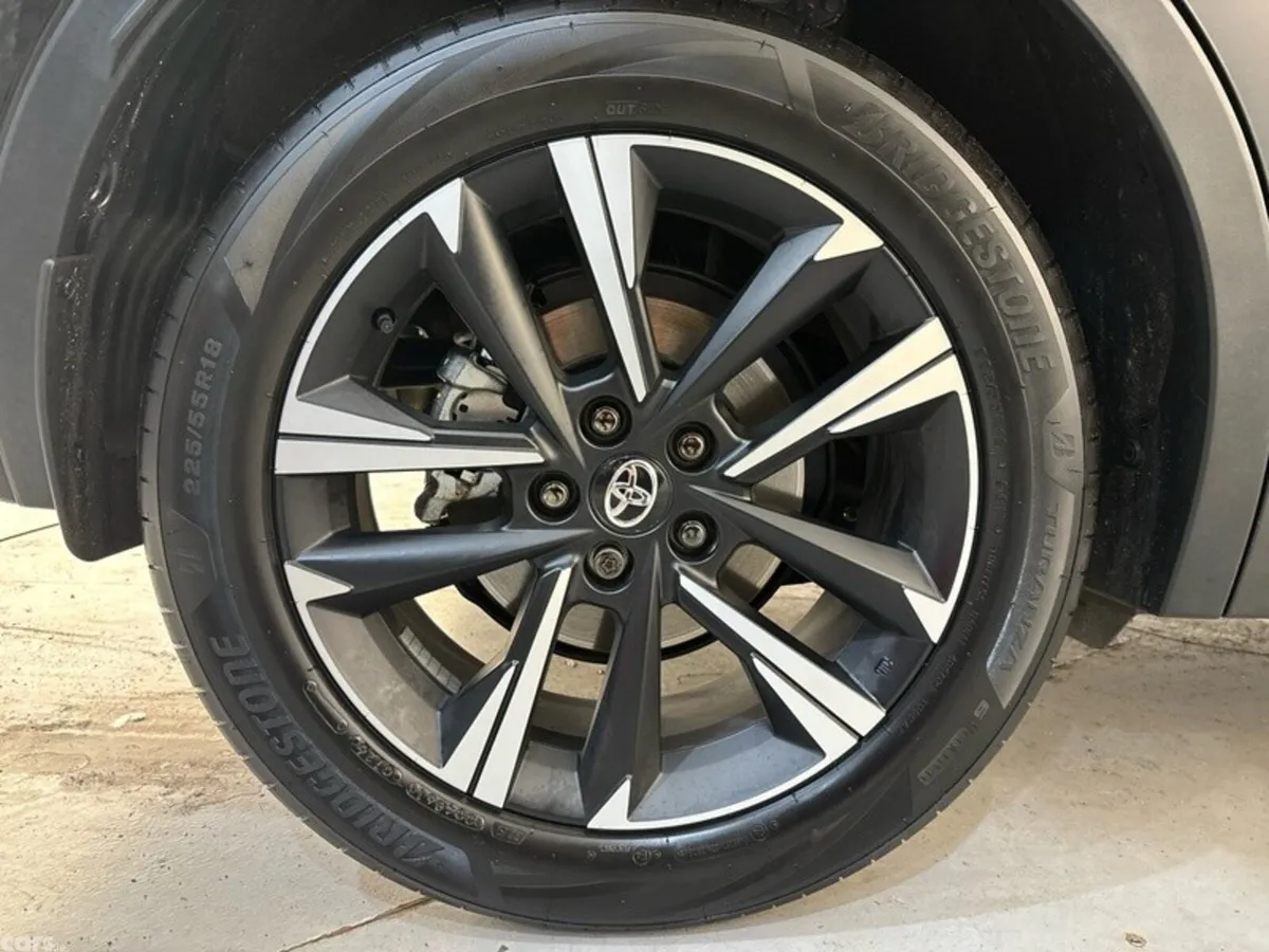 Toyota C-HR SUV, Petrol Hybrid, 2026, Black
