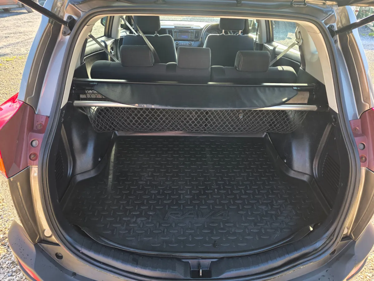 Toyota RAV4 SUV, Diesel, 2015, Gold