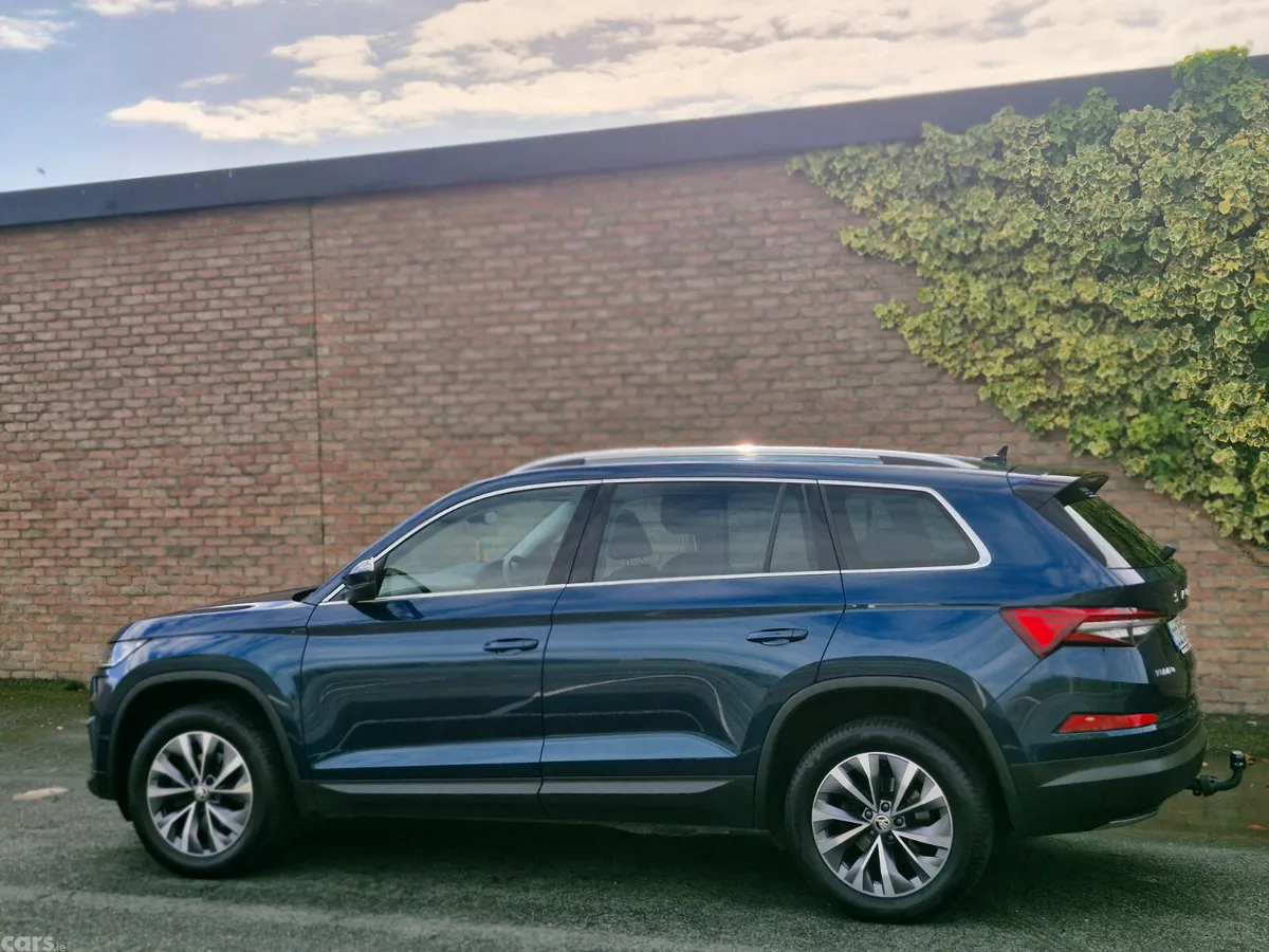 Skoda Kodiaq SUV, Petrol, 2023, Blue