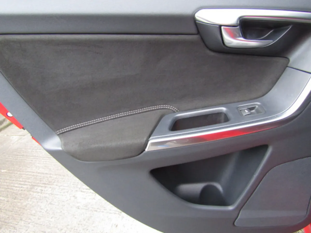 Volvo XC60 Estate, Diesel, 2014, Red