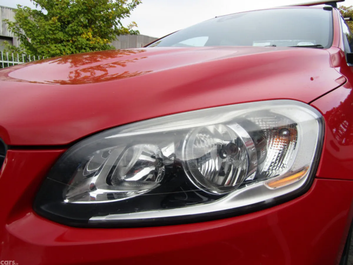 Volvo XC60 Estate, Diesel, 2014, Red