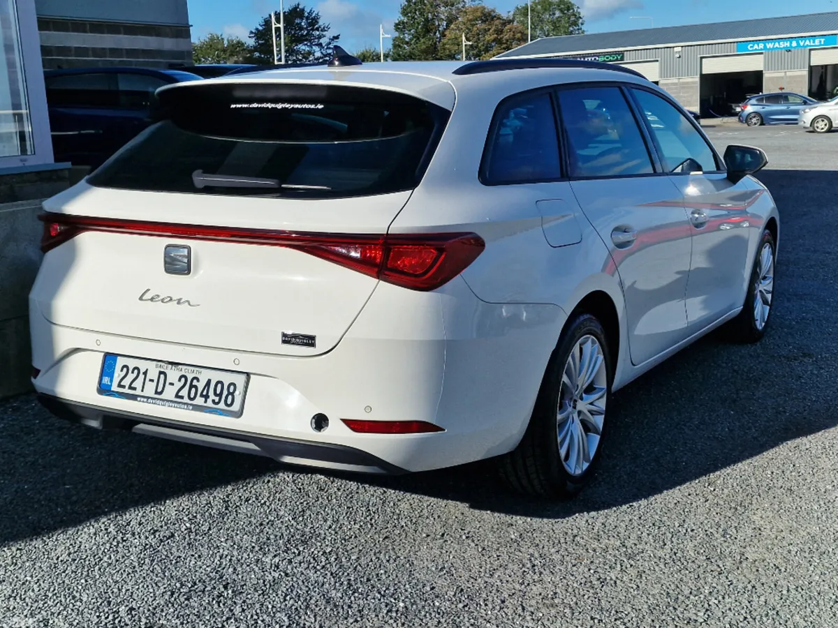 SEAT Leon Estate, Diesel, 2022, White