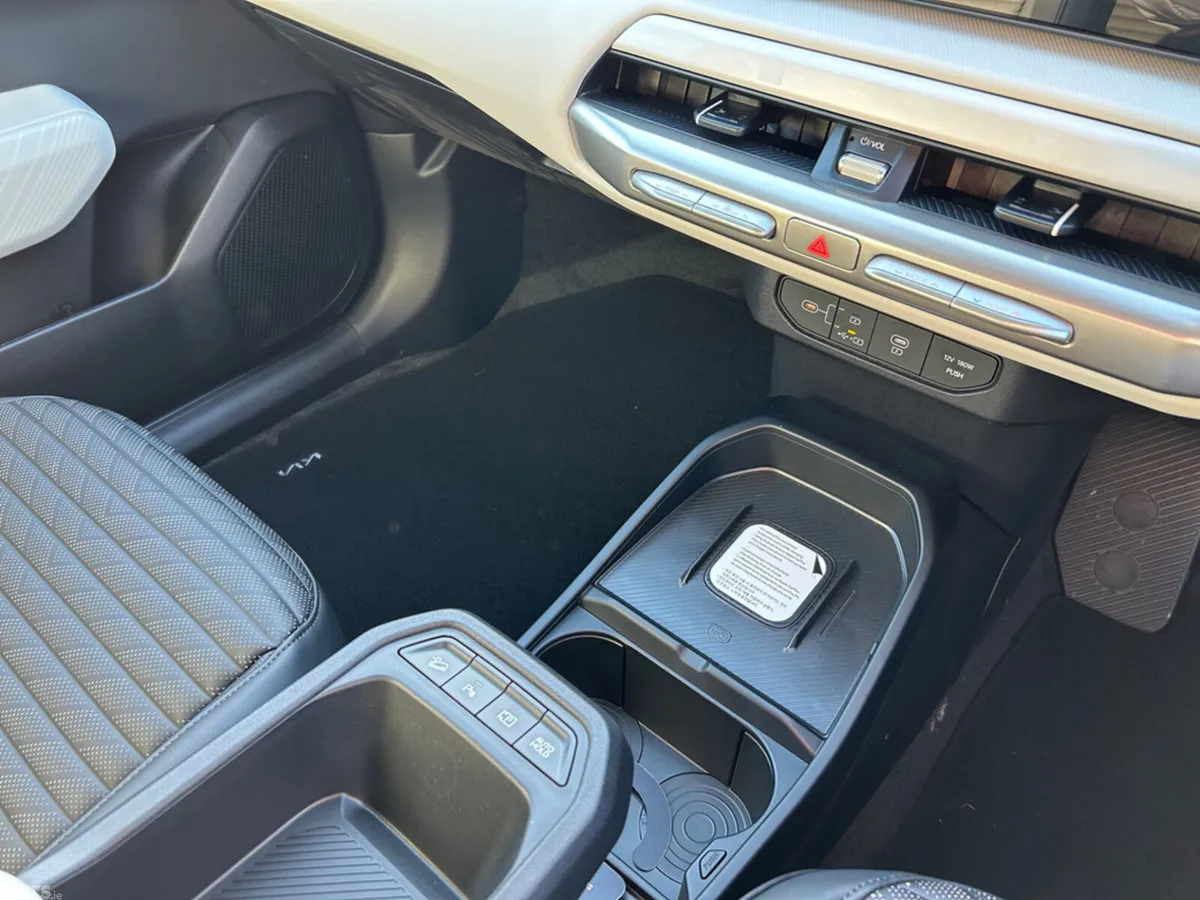 Kia EV4 Hatchback, Electric, 2027, Red