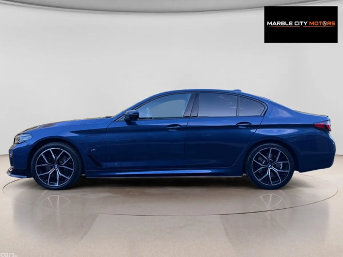 BMW 5-Series Saloon, Petrol Plug-in Hybrid, 2020, Blue
