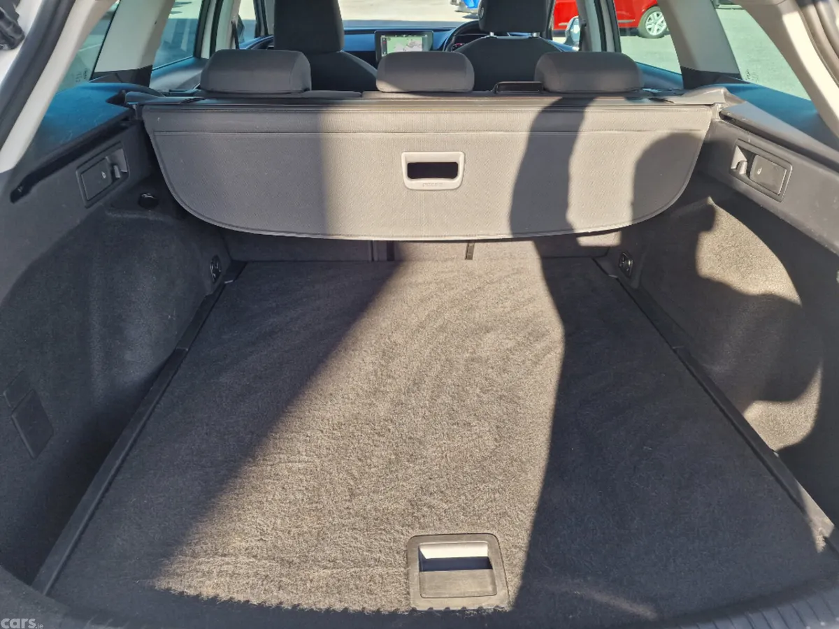 SEAT Leon Estate, Diesel, 2022, White