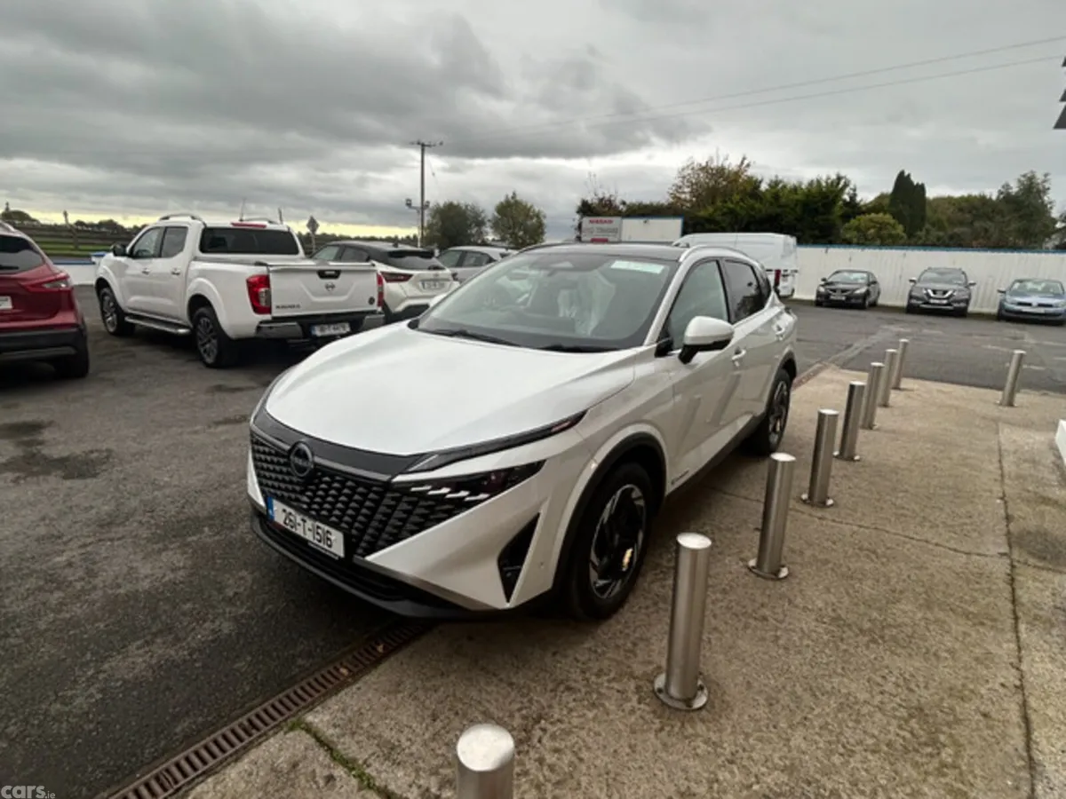 Nissan Qashqai MPV, Petrol Hybrid, 2026, White