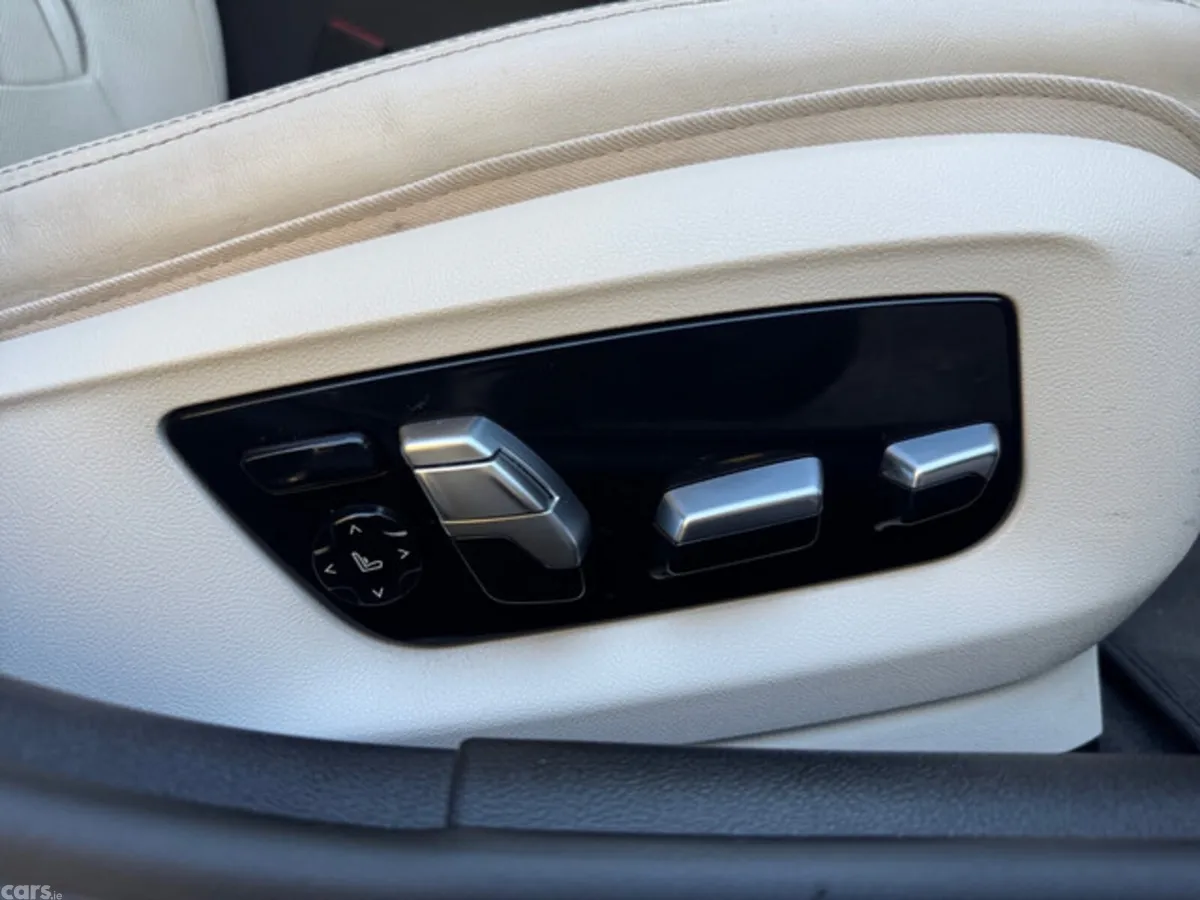 BMW 5-Series Saloon, Petrol Plug-in Hybrid, 2020, Blue