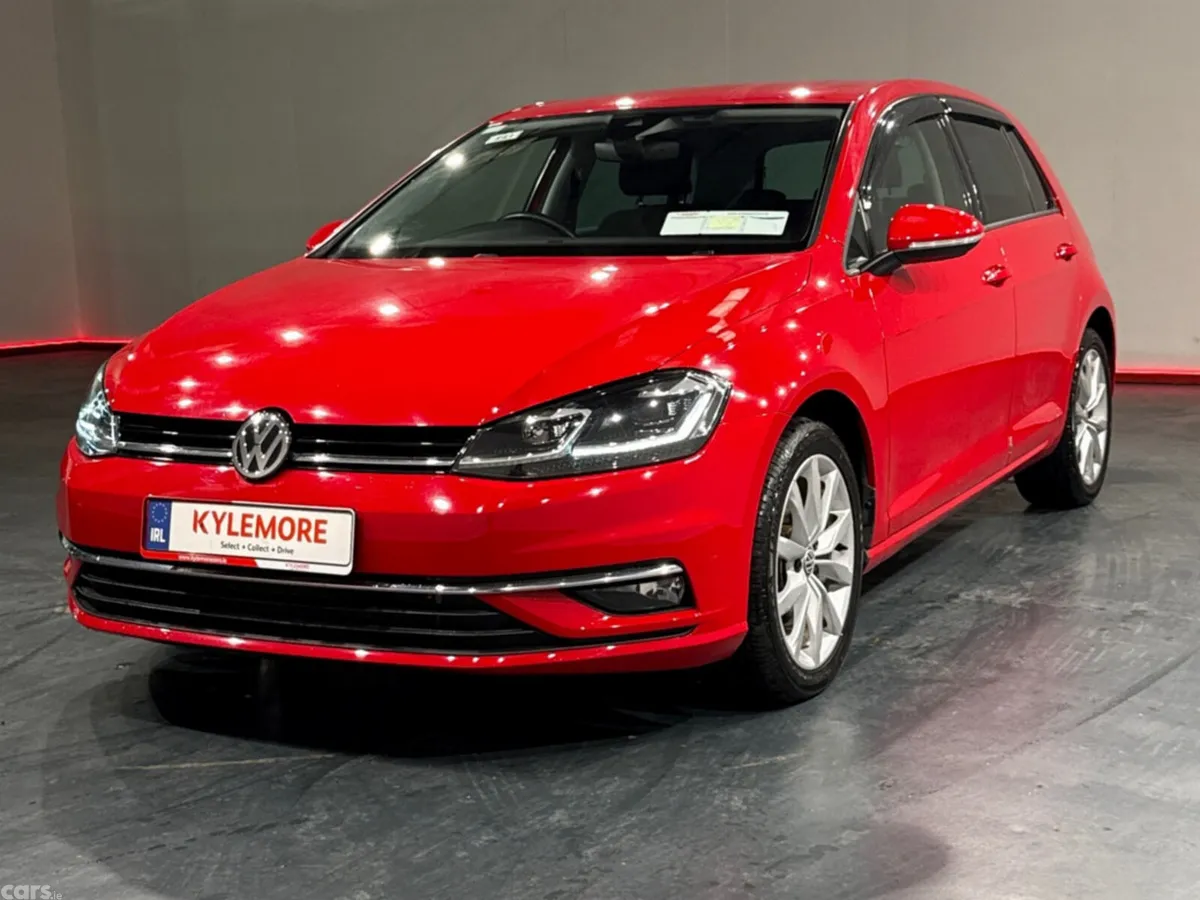 Volkswagen Golf Hatchback, Petrol, 2019, Red