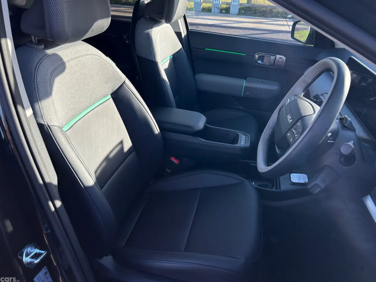 Kia EV4 Hatchback, Electric, 2027, Black