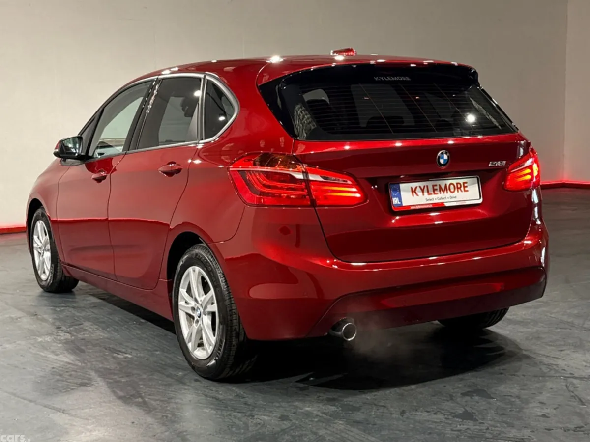 BMW 2-Series MPV, Petrol, 2018, Red