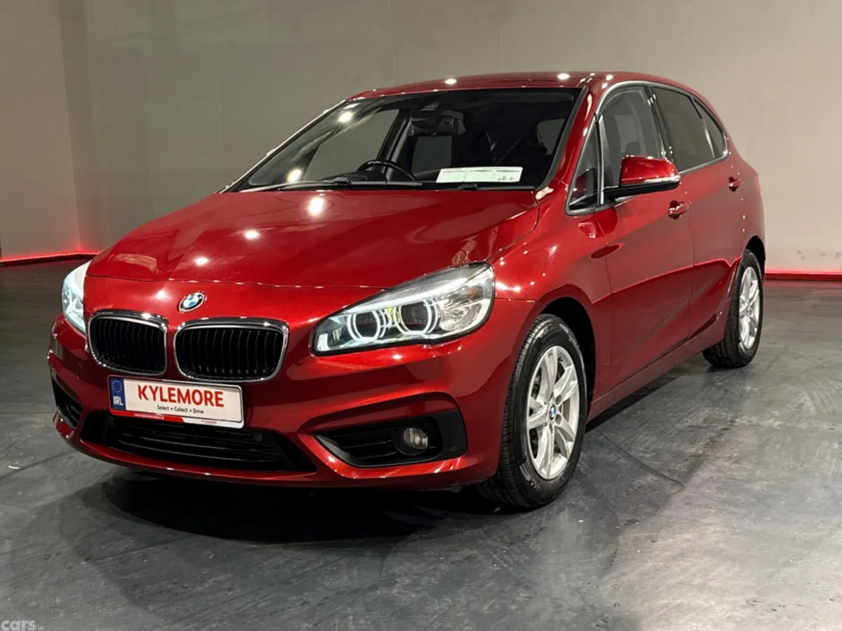 BMW 2-Series MPV, Petrol, 2018, Red