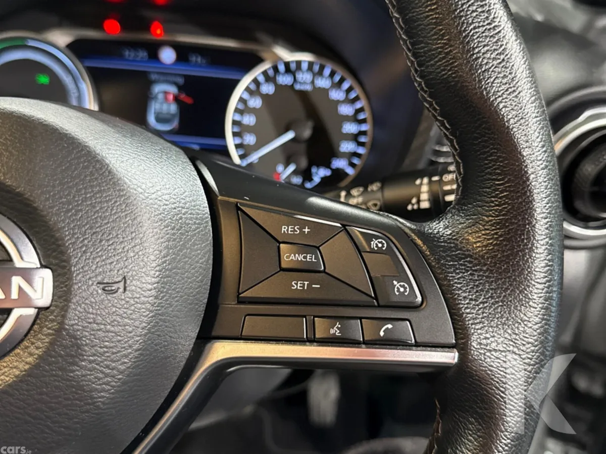 Nissan Juke SUV, Petrol Hybrid, 2024, Grey