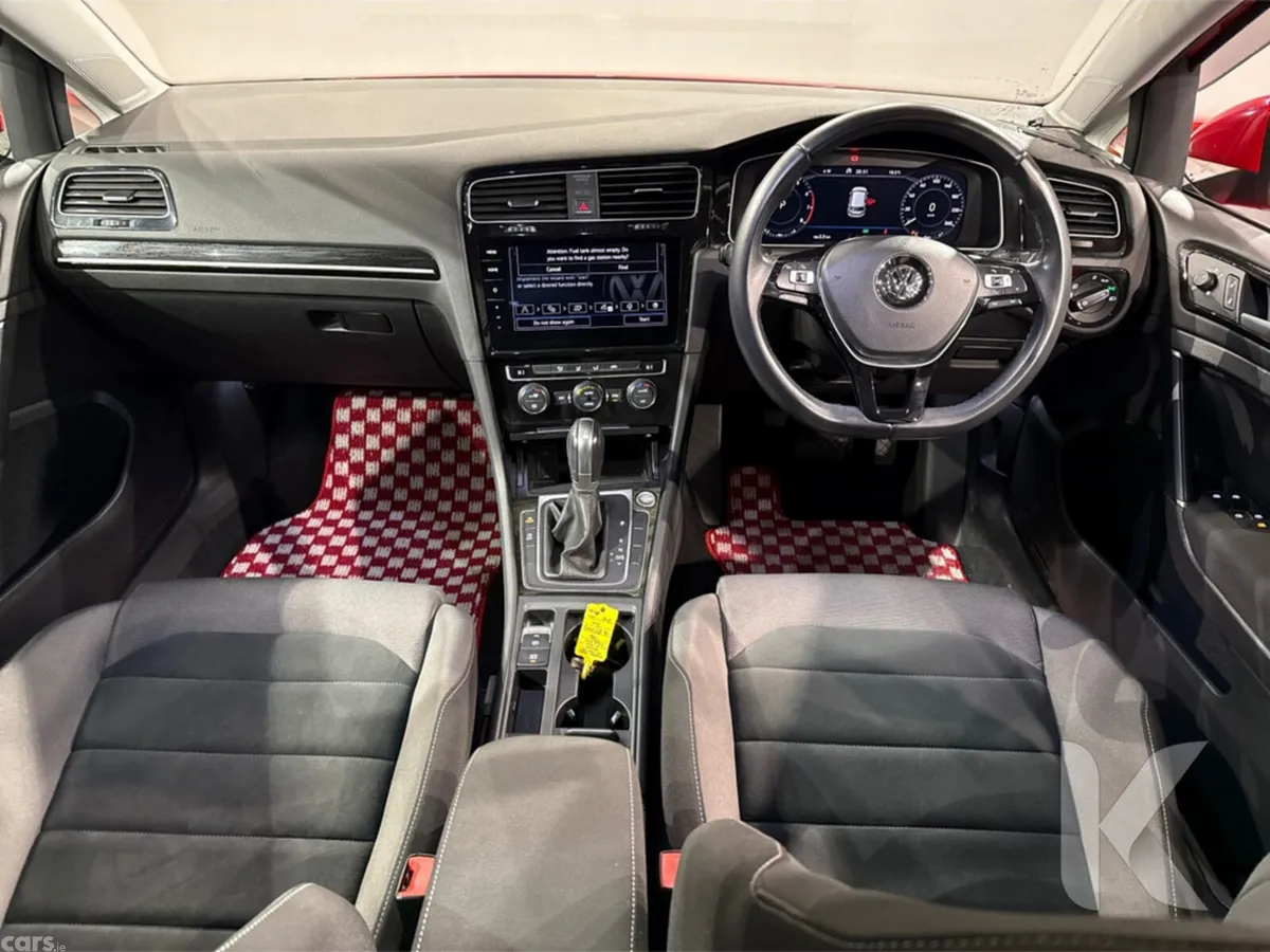 Volkswagen Golf Hatchback, Petrol, 2018, Red