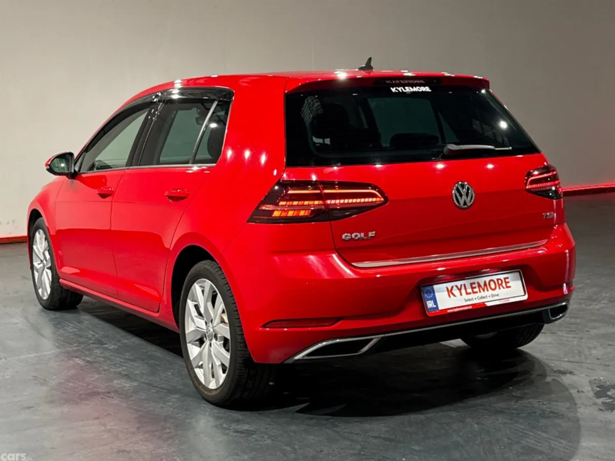 Volkswagen Golf Hatchback, Petrol, 2018, Red