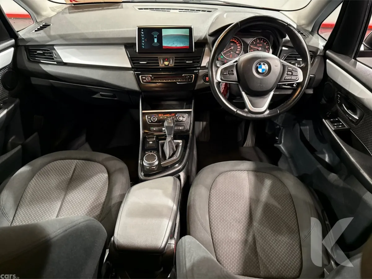 BMW 2-Series MPV, Petrol, 2018, Red