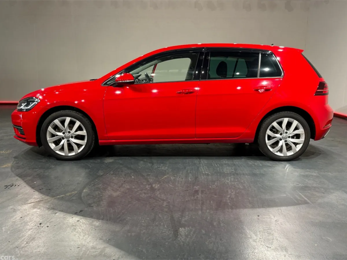 Volkswagen Golf Hatchback, Petrol, 2018, Red
