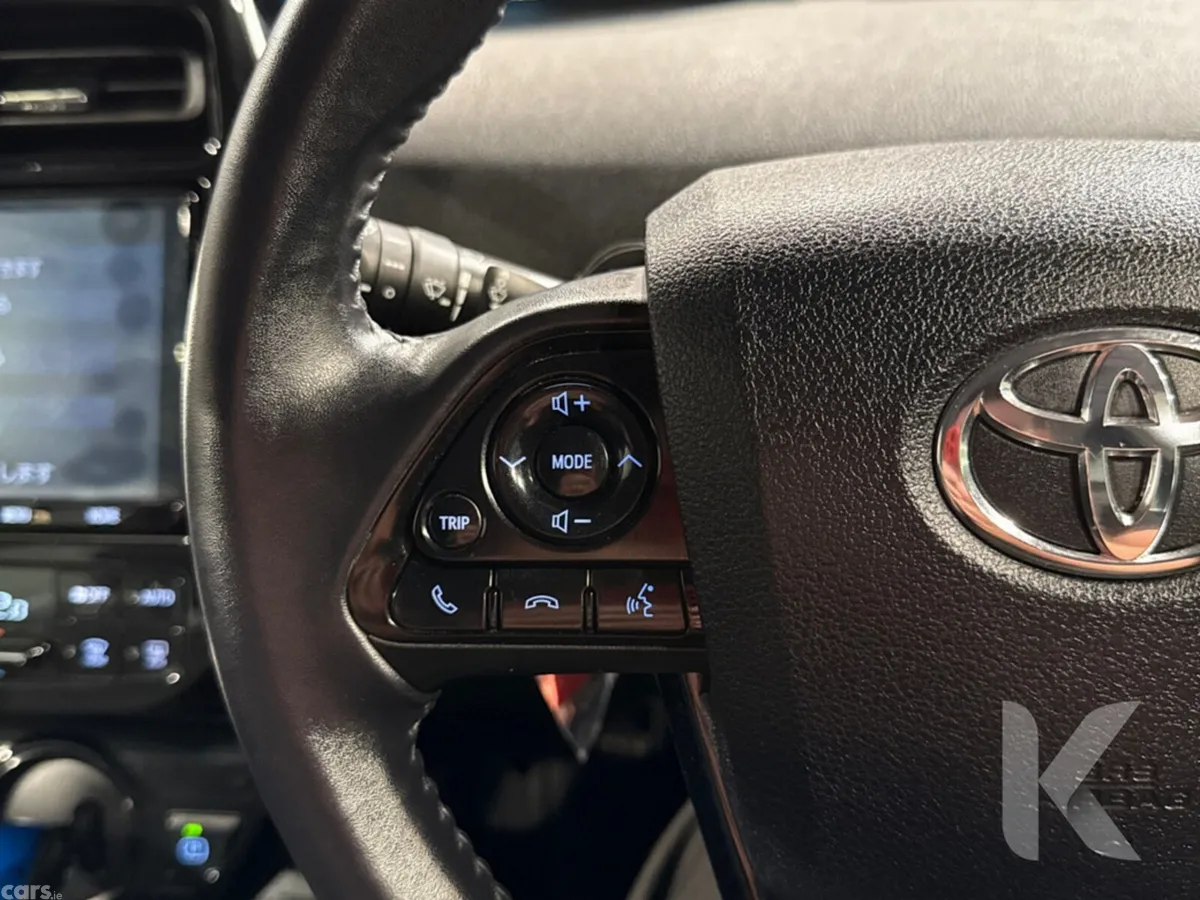 Toyota Prius Hatchback, Petrol Hybrid, 2019, Blue