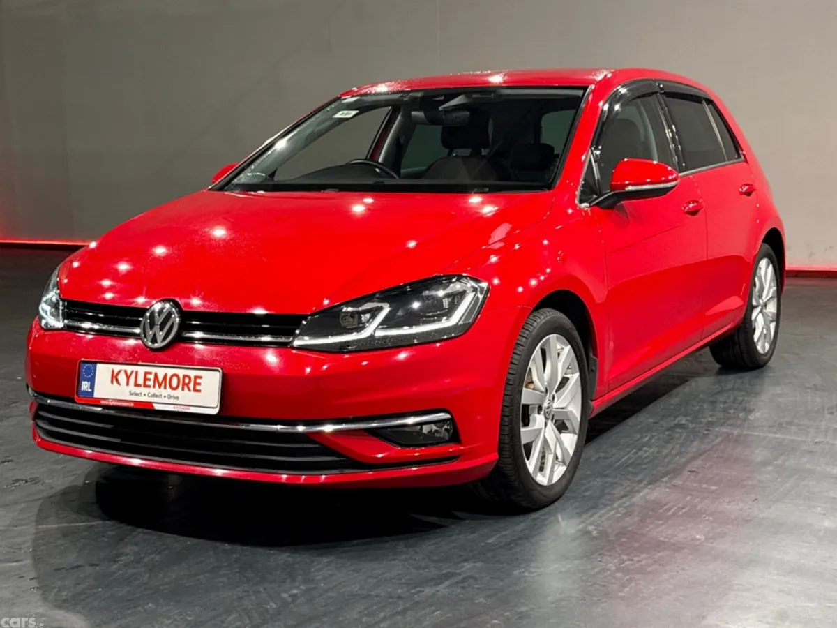 Volkswagen Golf Hatchback, Petrol, 2018, Red