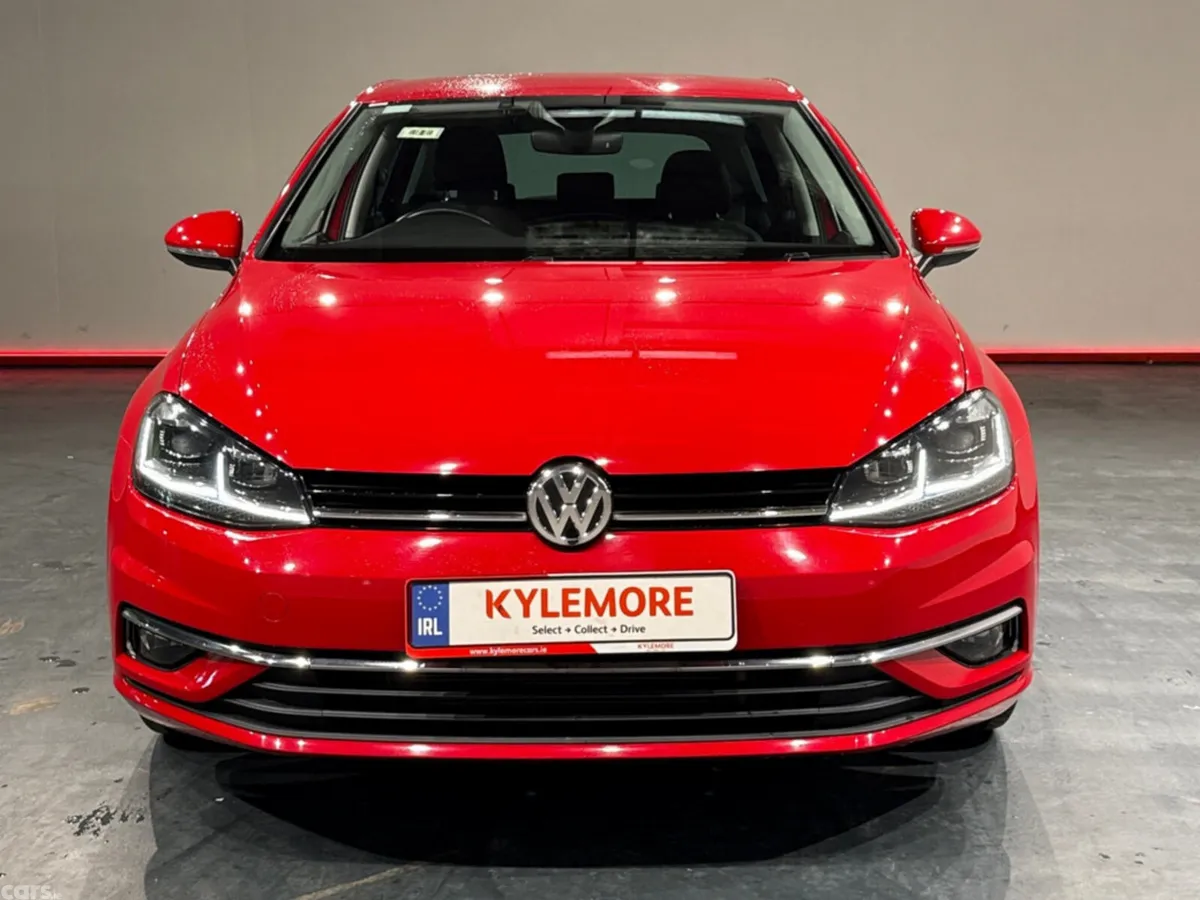 Volkswagen Golf Hatchback, Petrol, 2018, Red