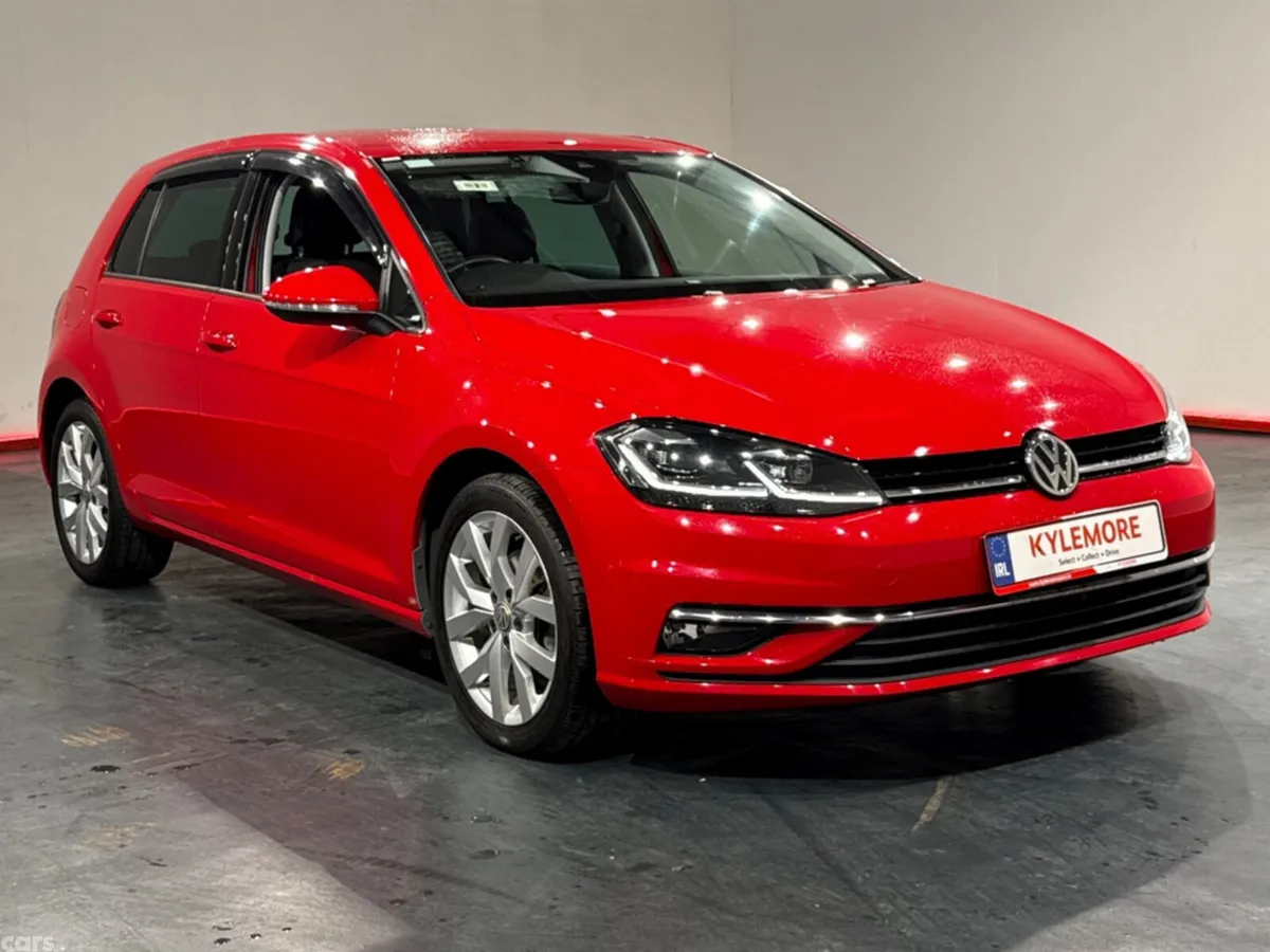 Volkswagen Golf Hatchback, Petrol, 2018, Red