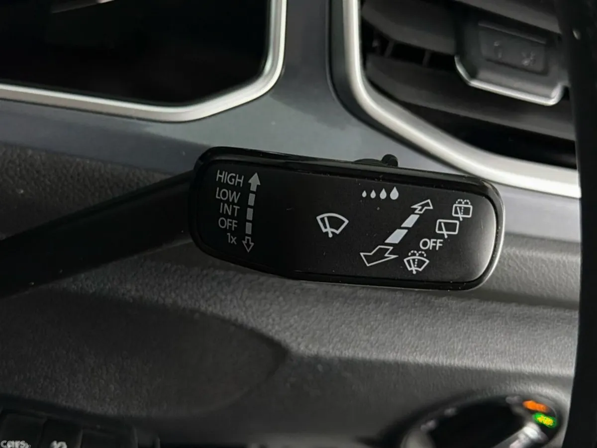 Volkswagen T-Roc MPV, Petrol, 2023, Grey