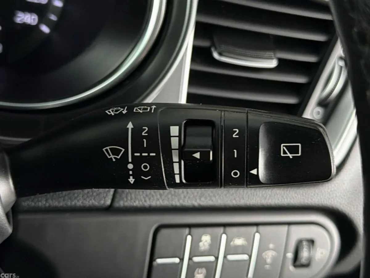 Kia XCeed Hatchback, Diesel, 2021, Grey