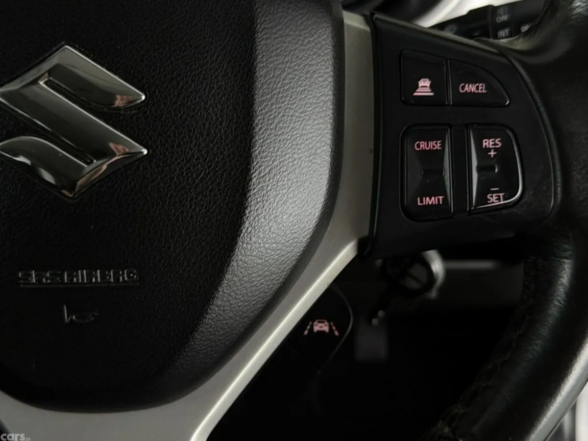 Suzuki Vitara SUV, Petrol, 2021, Silver
